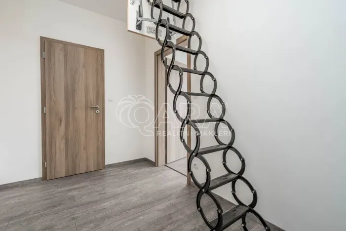 Prodej bytu 2+kk, Praha - Hlubočepy, Ke Smíchovu, 47 m2