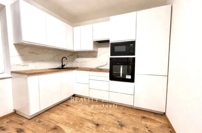 Prodej bytu 2+1, Paskov, Bělská, 64 m2