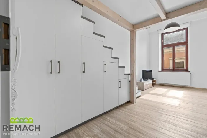 Pronájem bytu 1+kk, Uherské Hradiště, Prostřední, 47 m2