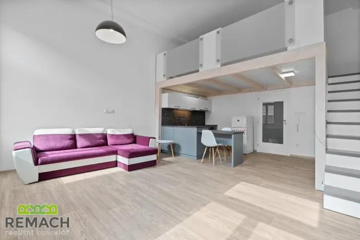 Pronájem bytu 1+kk, Uherské Hradiště, Prostřední, 47 m2