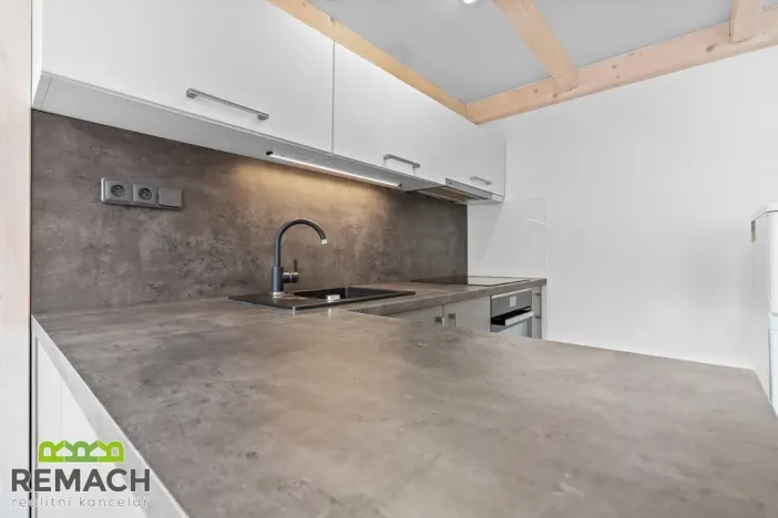 Pronájem bytu 1+kk, Uherské Hradiště, Prostřední, 47 m2