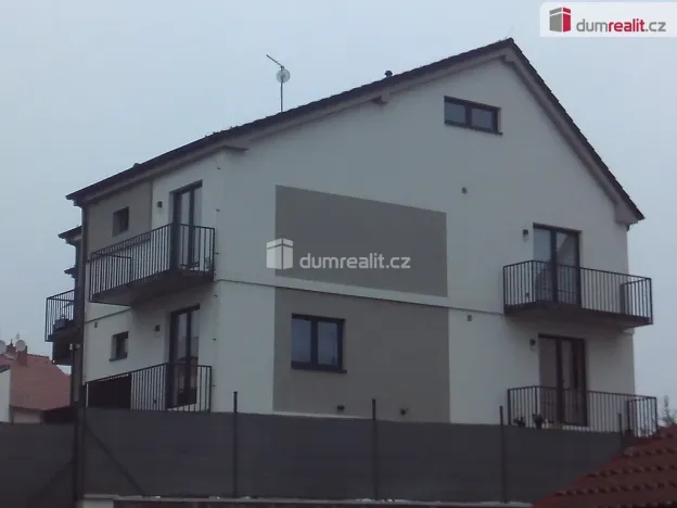 Pronájem bytu 2+kk, Dobrovice, Na Hložku, 60 m2