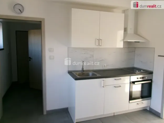Pronájem bytu 2+kk, Dobrovice, Na Hložku, 60 m2