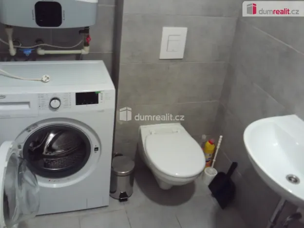 Pronájem bytu 2+kk, Dobrovice, Na Hložku, 60 m2