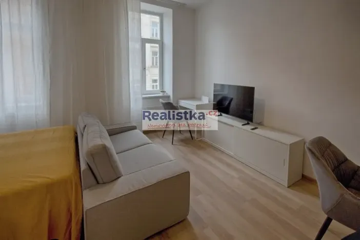 Pronájem bytu 1+kk, Brno, Údolní, 43 m2