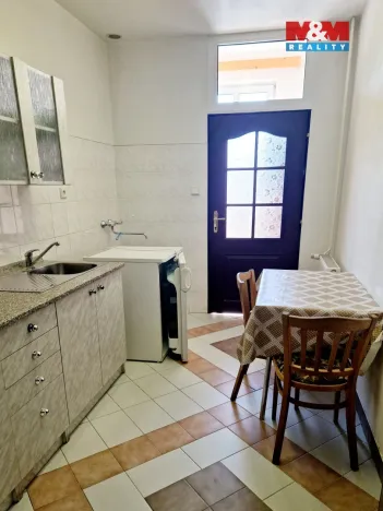 Pronájem kanceláře, Chomutov, Vršovců, 16 m2