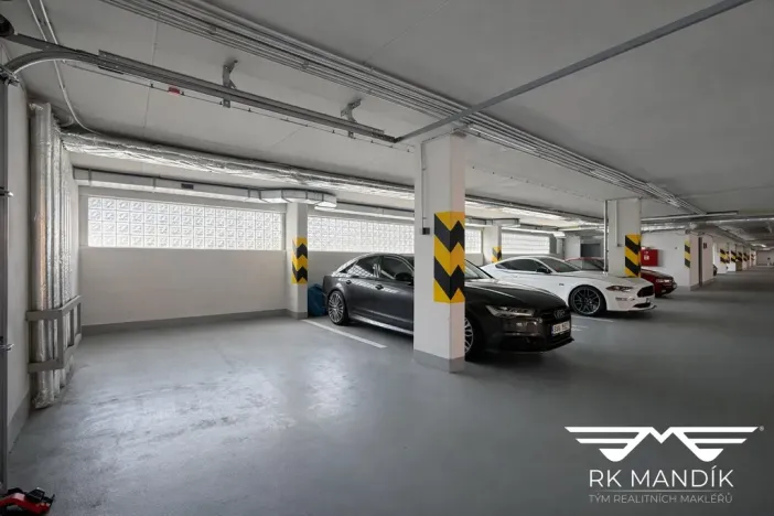 Prodej garáže, Praha - Letňany, Tupolevova, 17 m2