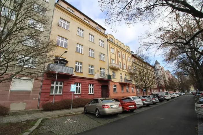 Prodej bytu 3+1, Karlovy Vary, nábřeží Jana Palacha, 77 m2