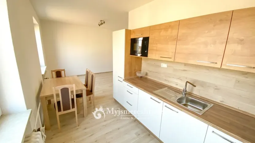 Pronájem bytu 2+kk, Znojmo, Smetanova, 51 m2