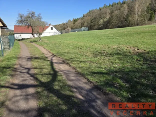 Prodej pozemku pro bydlení, Komárov, 1059 m2