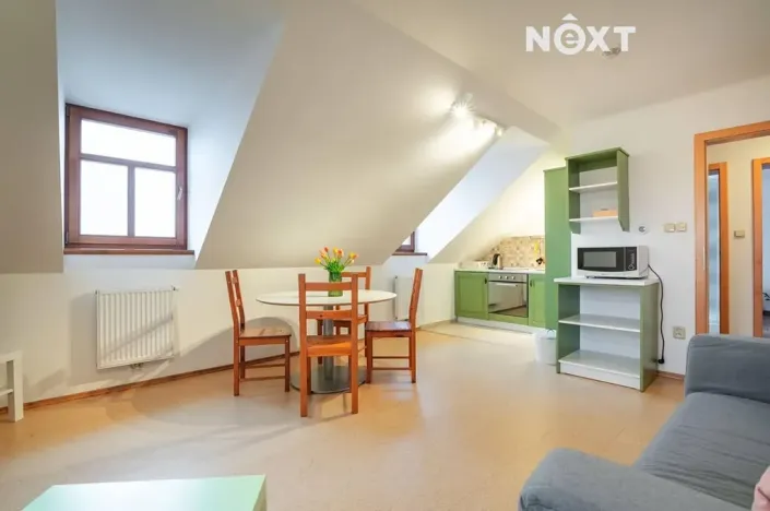 Prodej rodinného domu, Stará Paka, 230 m2