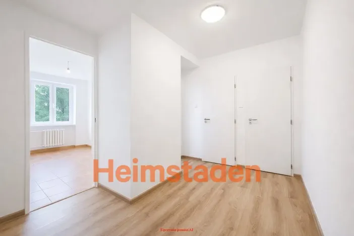 Pronájem bytu 1+1, Ostrava - Poruba, nábřeží Svazu protifašistických bojovníků, 37 m2