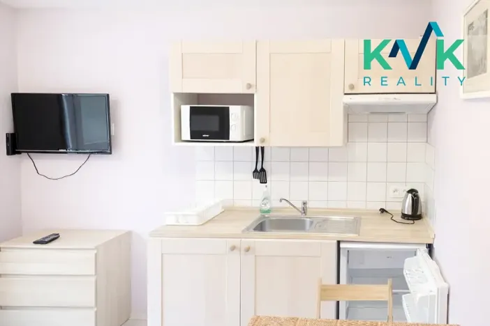 Pronájem bytu 1+kk, Karlovy Vary, Lidická, 21 m2