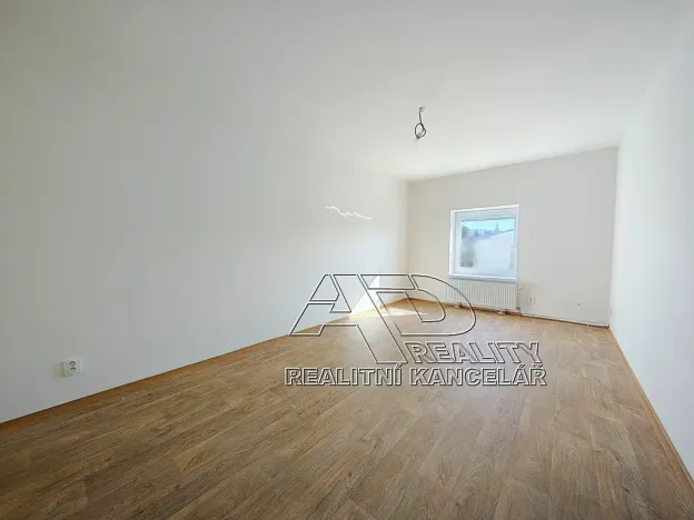 Pronájem bytu 2+kk, České Budějovice, 44 m2