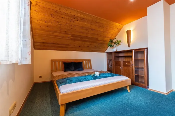 Prodej rodinného domu, Zeleneč, Zahradní, 203 m2