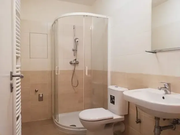 Pronájem bytu 1+kk, Praha - Vršovice, Karpatská, 38 m2