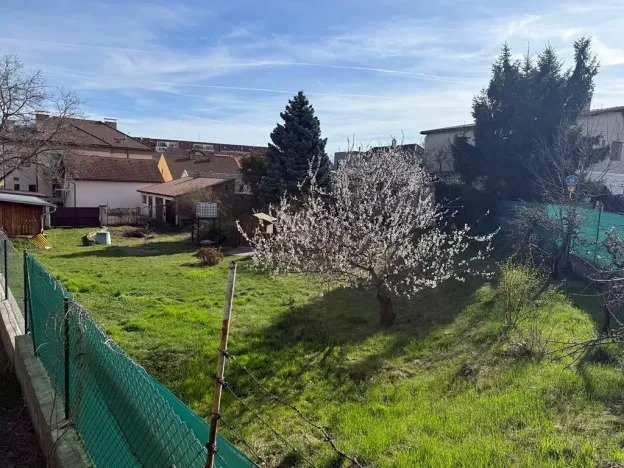 Pronájem půdního prostoru, Praha - Radotín, Horymírovo náměstí, 10 m2