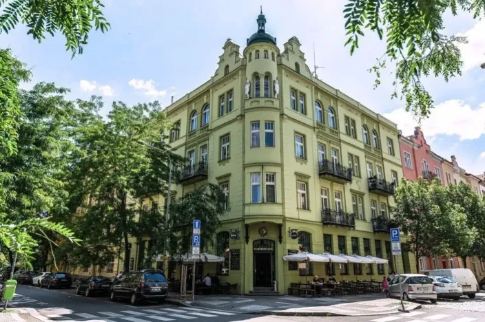 Pronájem kanceláře, Praha - Karlín, Křižíkova, 53 m2