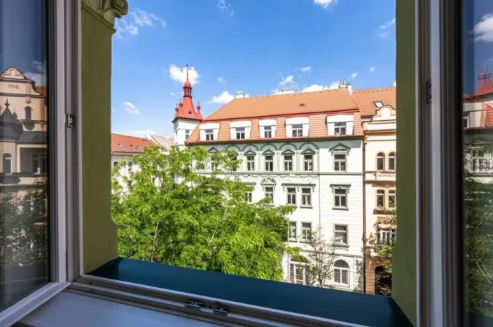 Pronájem kanceláře, Praha - Karlín, Křižíkova, 53 m2