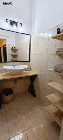 Prodej bytu 3+1, Karlovy Vary, nábřeží Jana Palacha, 96 m2