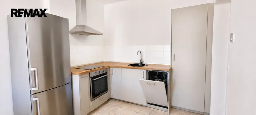 Prodej bytu 3+1, Karlovy Vary, nábřeží Jana Palacha, 96 m2