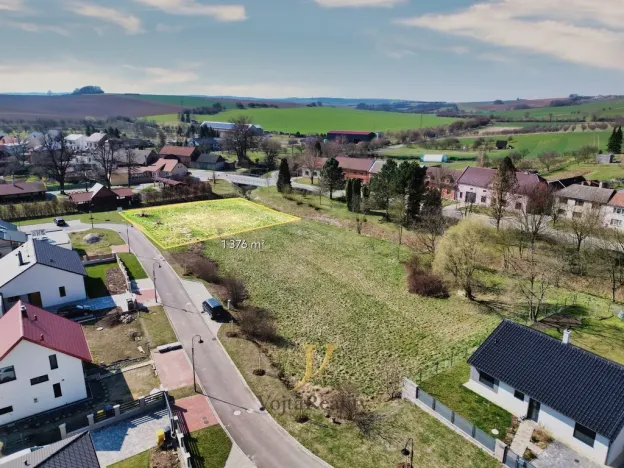 Prodej pozemku pro bydlení, Hradčany, 1376 m2