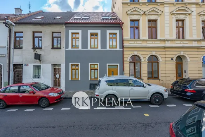 Pronájem bytu 2+kk, Teplice, Revoluční, 56 m2