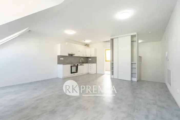 Pronájem bytu 2+kk, Teplice, Revoluční, 56 m2