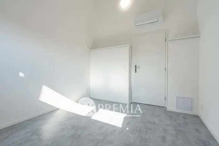 Pronájem bytu 2+kk, Teplice, Revoluční, 56 m2