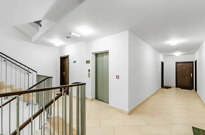 Pronájem bytu 1+kk, Praha - Holešovice, Na Maninách, 41 m2