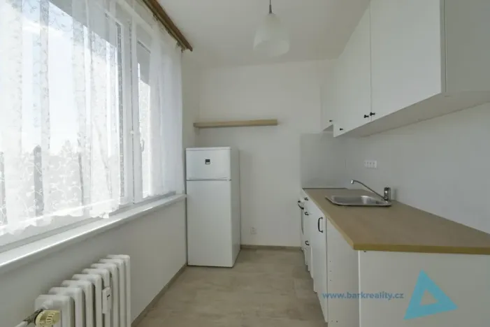 Pronájem bytu 1+1, Nová Paka, Achátová, 36 m2