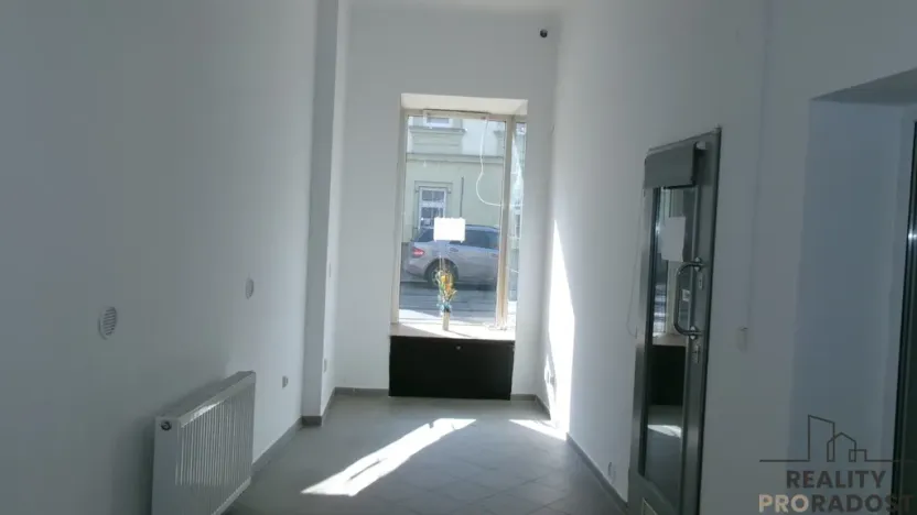 Pronájem obchodního prostoru, Brno - Staré Brno, 35 m2
