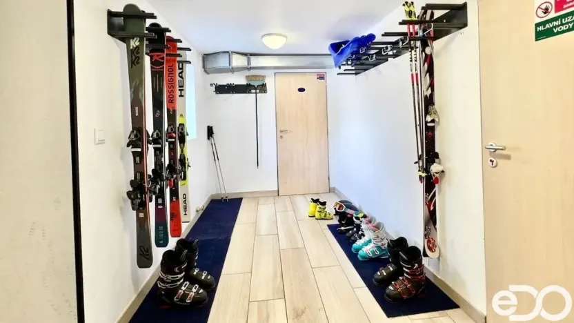 Prodej bytu 1+kk, Horní Blatná, Majakovského, 38 m2