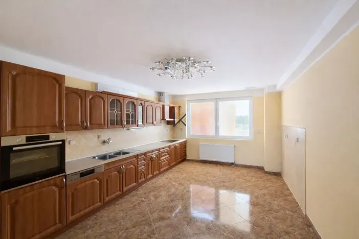 Pronájem kanceláře, Praha - Hostivař, V Chotejně, 407 m2