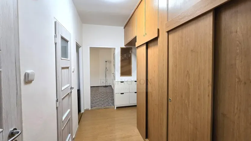 Pronájem bytu 2+1, Praha - Břevnov, Brunclíkova, 56 m2