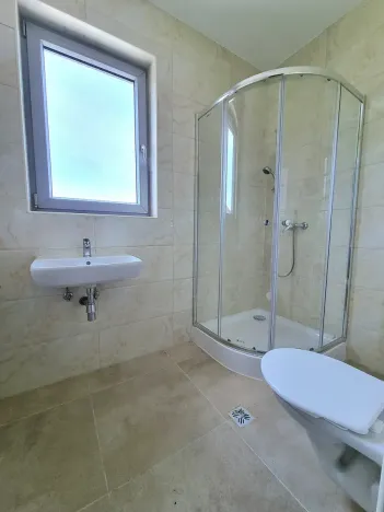 Prodej rodinného domu, Modlany, 320 m2