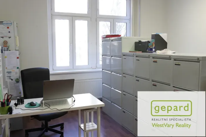 Pronájem obchodního prostoru, Karlovy Vary, Moskevská, 66 m2