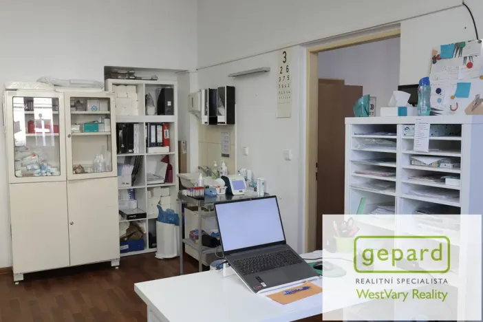 Pronájem obchodního prostoru, Karlovy Vary, Moskevská, 66 m2