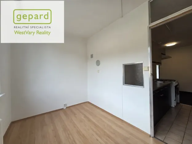 Prodej bytu 2+1, Hroznětín, Sídliště, 64 m2