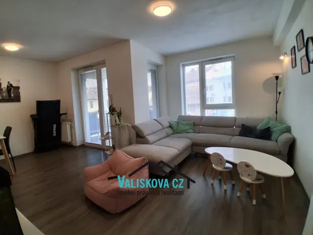 Pronájem bytu 3+kk, Kroměříž, Velehradská, 89 m2