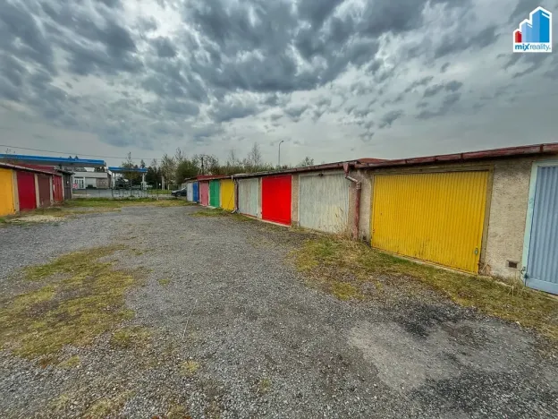 Pronájem garáže, Plzeň, Skladová, 18 m2