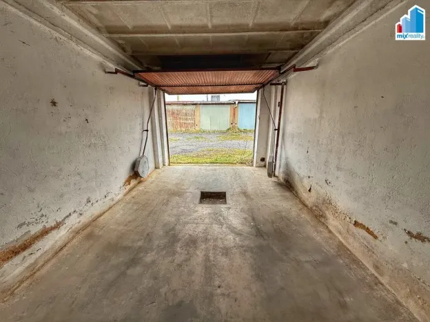 Pronájem garáže, Plzeň, Skladová, 18 m2