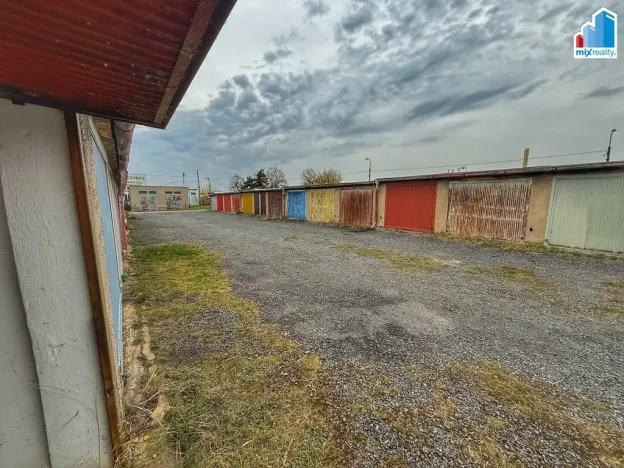 Pronájem garáže, Plzeň, Skladová, 18 m2