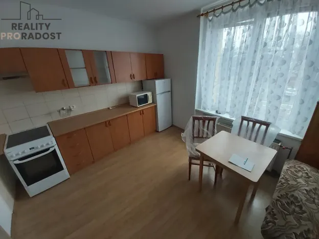 Pronájem bytu 1+1, Dubí, Ruská, 35 m2