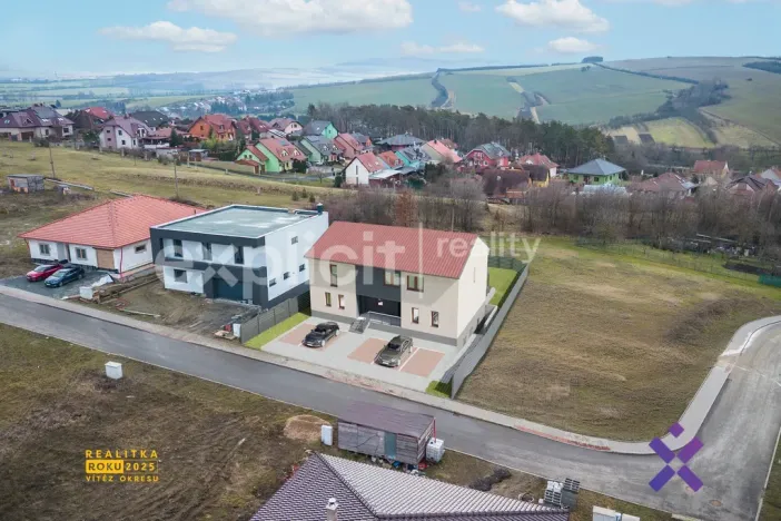 Prodej bytu 4+kk, Dolní Němčí, Polní, 98 m2