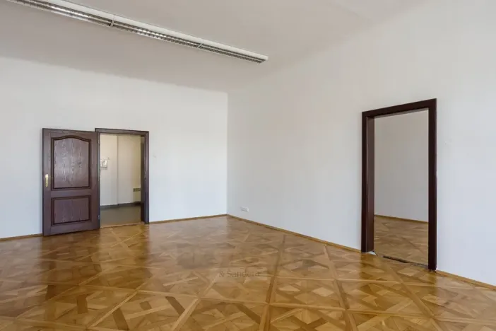 Pronájem bytu 2+1, České Budějovice - České Budějovice 1, nám. Přemysla Otakara II., 103 m2