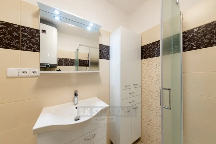 Pronájem bytu 2+1, České Budějovice - České Budějovice 1, nám. Přemysla Otakara II., 103 m2