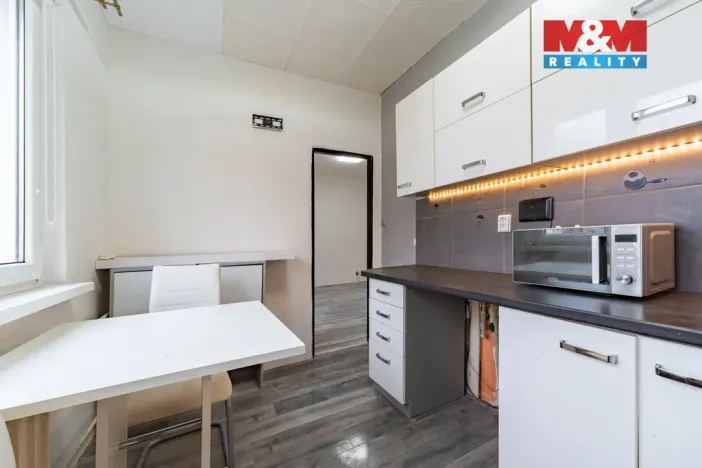 Prodej bytu 2+1, Habartov, Karla Čapka, 52 m2