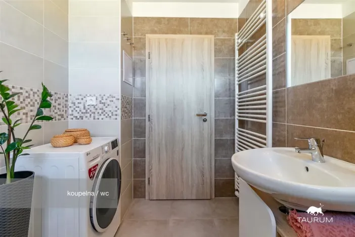 Prodej bytu 2+kk, Plzeň - Valcha, Špačková, 56 m2