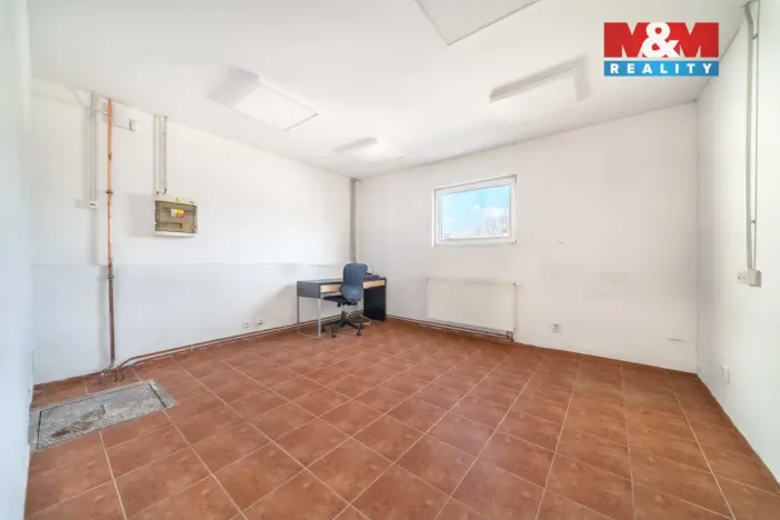 Pronájem obchodního prostoru, Králův Dvůr, Plzeňská, 367 m2